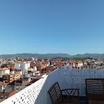 El Capricho, Grandes Vistas Y Parking Incluido